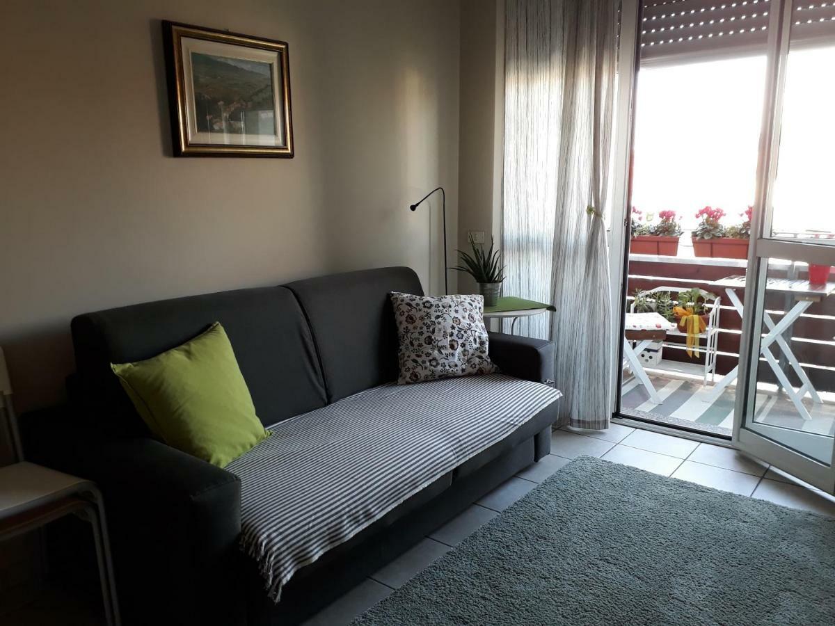 Il Bel Juk Apartment Alba  Bagian luar foto