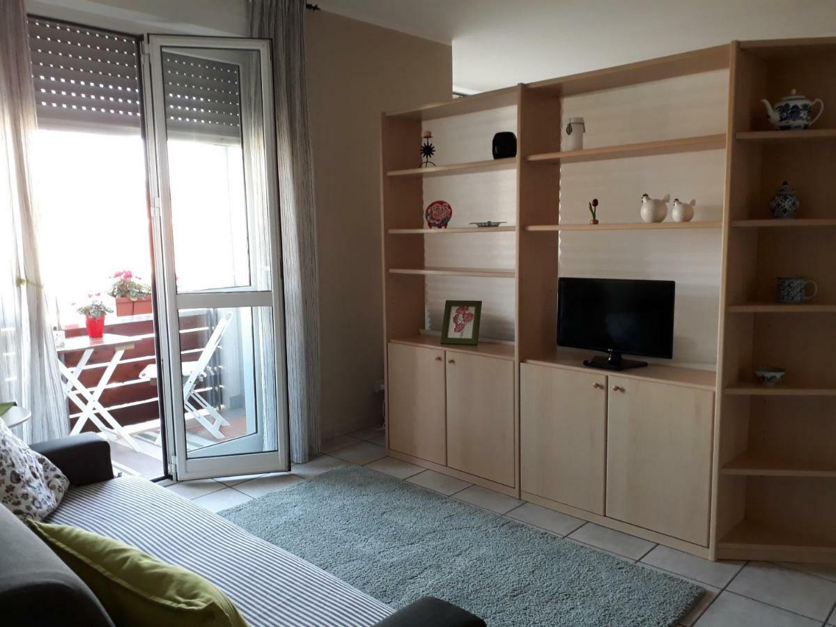 Il Bel Juk Apartment Alba  Bagian luar foto